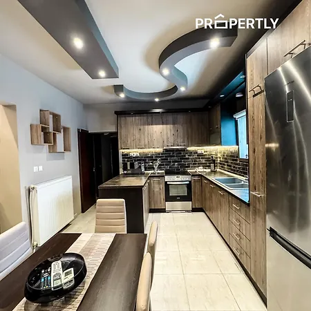 Holiday home Family's Nea Kallikrateia